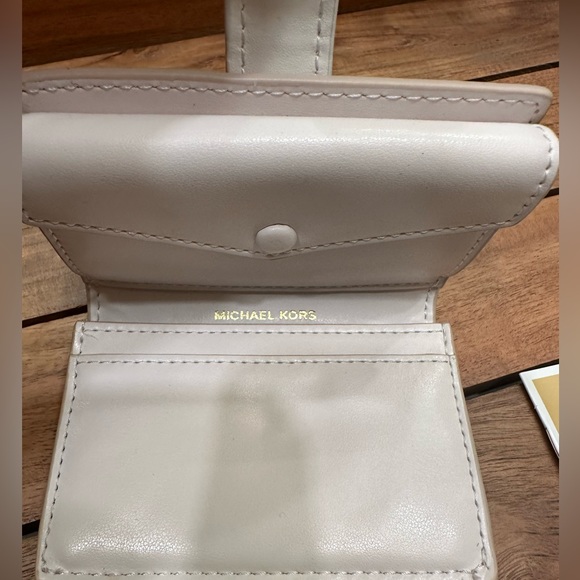 Michael Kors small wallet / card case New, never used, pink/cream leather $68 - Picture 8 of 16